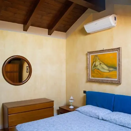 Casa Olga - With Patio And Garden דורמלטו